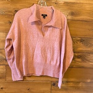 Vera Wang Dusty Pink Collared V-Neck Sweater